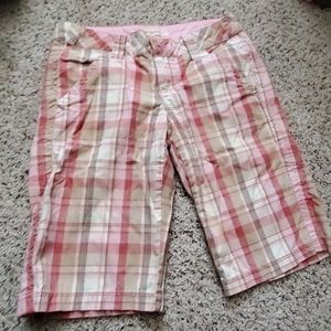 Aeropostale Bermuda shorts 1/2